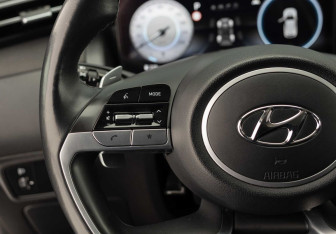 Подержанный автомобиль Hyundai Tucson 2022 года (12 фото)