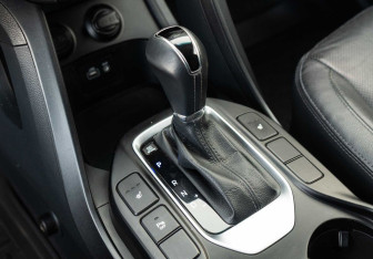 Подержанный автомобиль Hyundai Santa Fe 2016 года (15 фото)