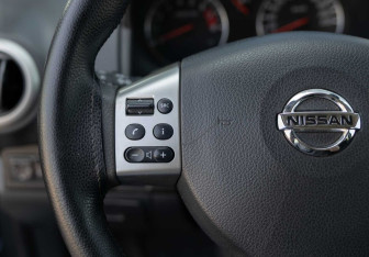 Подержанный автомобиль Nissan Note 2012 года (12 фото)