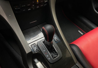 Подержанный автомобиль Honda Accord Sedan 2010 года (7 фото)