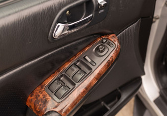 Подержанный автомобиль Acura MDX 2001 года (16 фото)