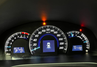 Подержанный автомобиль Toyota Camry Sedan 2012 года (11 фото)