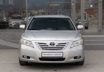 Подержанный автомобиль Toyota Camry Sedan 2007 года (2 фото)