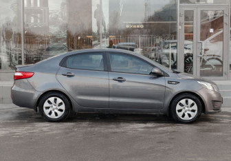 Подержанный автомобиль Kia Rio Sedan 2013 года (4 фото)