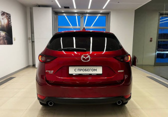 Подержанный автомобиль Mazda CX-5 2017 года (6 фото)