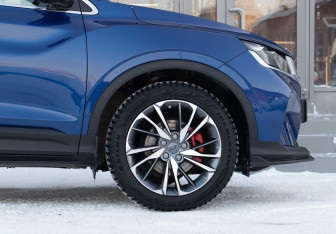 Подержанный автомобиль Geely Coolray 2022 года (9 фото)