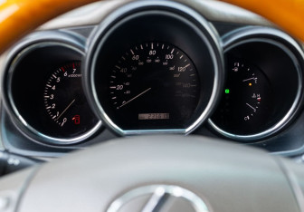 Подержанный автомобиль Lexus RX 2003 года (13 фото)