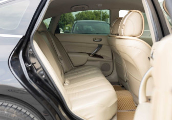 Подержанный автомобиль Nissan Teana 2012 года (20 фото)