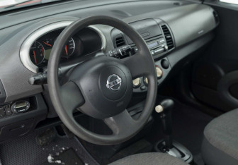 Подержанный автомобиль Nissan Micra Hatchback 2007 года (11 фото)