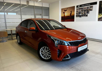 Подержанный автомобиль Kia Rio Sedan 2021 года (4 фото)