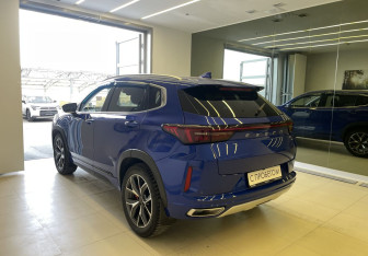 Подержанный автомобиль Exeed LX 2022 года (6 фото)