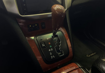 Подержанный автомобиль Lexus RX 2003 года (7 фото)