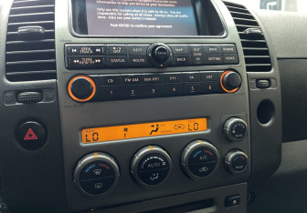 Подержанный автомобиль Nissan Pathfinder 2007 года (14 фото)