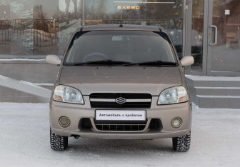 Подержанный автомобиль Suzuki Swift Hatchback 2004 года (2 фото)