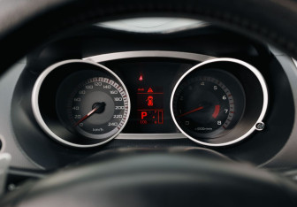 Подержанный автомобиль Mitsubishi Outlander 2007 года (13 фото)