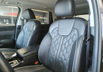 Подержанный автомобиль Kia Sorento 2021 года (14 фото)