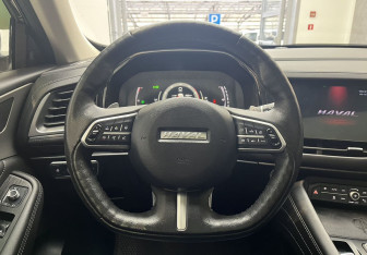 Подержанный автомобиль Haval F7 2021 года (10 фото)