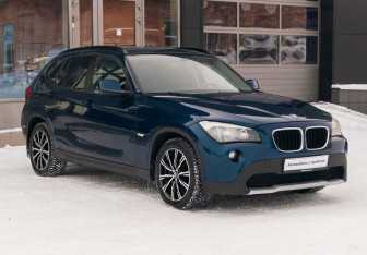 Подержанный автомобиль BMW X1 2011 года (3 фото)