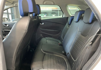 Подержанный автомобиль Renault Kaptur 2020 года (11 фото)