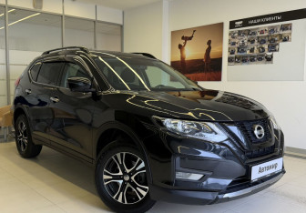 Подержанный автомобиль Nissan X-Trail 2022 года (3 фото)