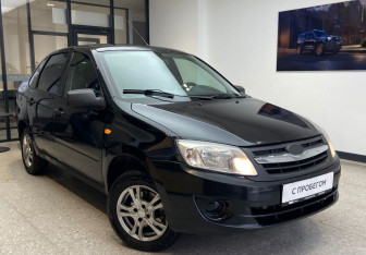 Подержанный автомобиль LADA (ВАЗ) Granta Sedan 2012 года (4 фото)