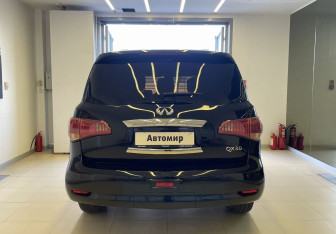 Подержанный автомобиль Infiniti QX80 2014 года (5 фото)