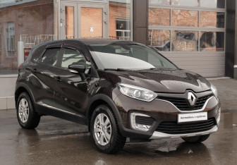 Подержанный автомобиль Renault Kaptur 2017 года (3 фото)