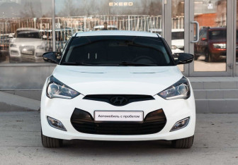 Подержанный автомобиль Hyundai Veloster 2012 года (2 фото)