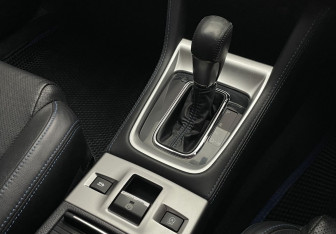 Подержанный автомобиль Subaru Levorg 2014 года (13 фото)