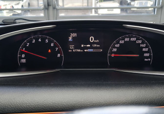 Подержанный автомобиль Toyota Sienta 2021 года (11 фото)