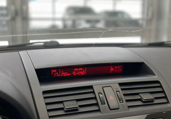 Подержанный автомобиль Mazda 6 Sedan 2011 года (17 фото)