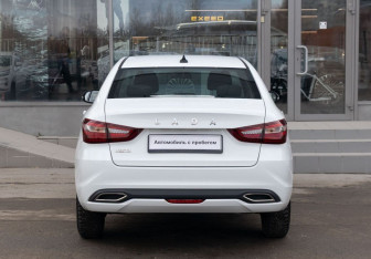 Подержанный автомобиль LADA (ВАЗ) Vesta Sedan 2023 года (6 фото)