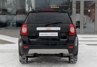 Подержанный автомобиль Chevrolet Captiva 2007 года (6 фото)