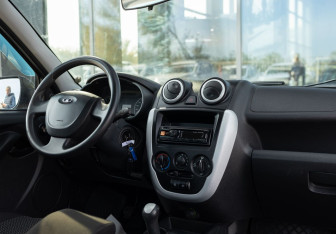 Подержанный автомобиль LADA (ВАЗ) Granta Sedan 2012 года (10 фото)