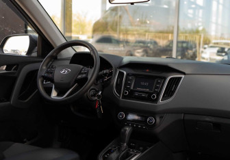 Подержанный автомобиль Hyundai Creta 2021 года (10 фото)