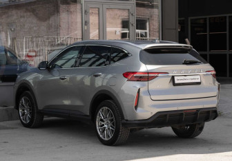 Подержанный автомобиль Haval F7 2024 года (7 фото)