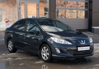 Подержанный автомобиль Peugeot 408 2012 года (3 фото)