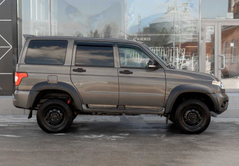 Подержанный автомобиль УАЗ Patriot 2019 года (4 фото)
