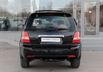 Подержанный автомобиль Kia Sorento 2007 года (6 фото)