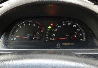 Подержанный автомобиль Toyota Camry Sedan 2003 года (10 фото)