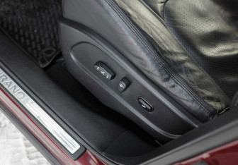 Подержанный автомобиль Nissan Murano Suv 2010 года (18 фото)