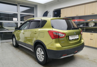 Подержанный автомобиль Suzuki SX4 Hatchback 2014 года (7 фото)