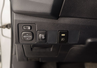 Подержанный автомобиль Toyota Corolla Sedan 2014 года (17 фото)