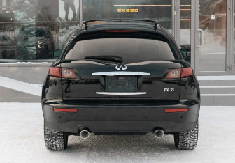 Подержанный автомобиль Infiniti FX 2003 года (6 фото)