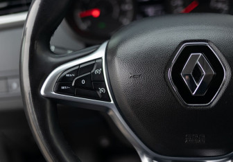 Подержанный автомобиль Renault Arkana 2021 года (12 фото)