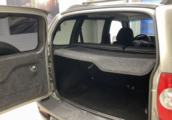 Подержанный автомобиль Chevrolet Niva 2011 года (8 фото)