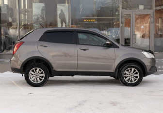 Подержанный автомобиль SsangYong Actyon 2012 года (4 фото)