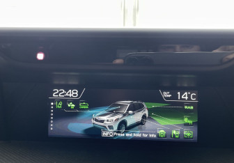 Подержанный автомобиль Subaru Forester Suv 2021 года (16 фото)