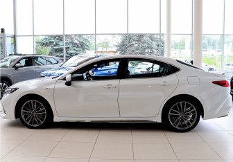 Новый Toyota Camry Sedan 2025 (4 фото)