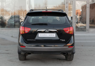 Подержанный автомобиль Hyundai Veracruz 2007 года (6 фото)